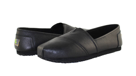 comfortable shoes for servers
