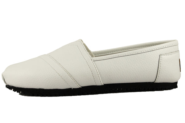 best non slip shoes for restaurant managers