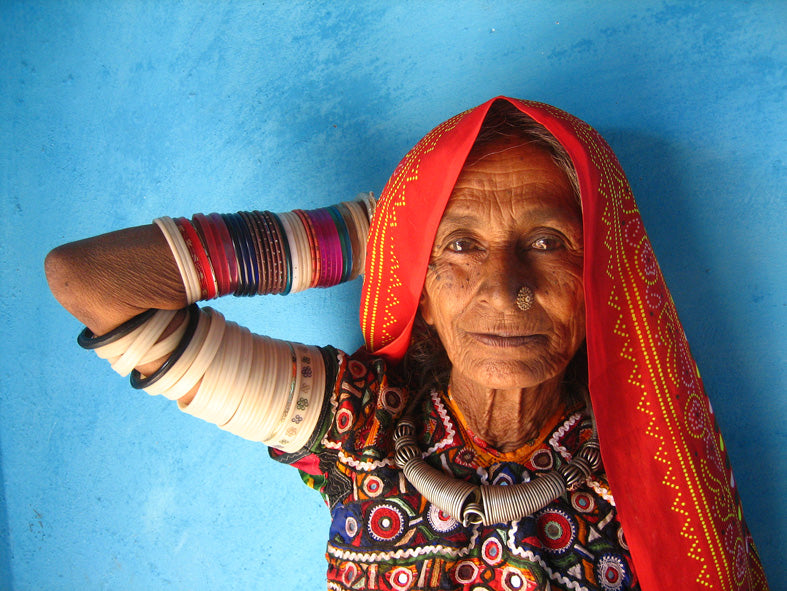 older woman in the Meghwal village of Bhirandiara by Meena Kadri.