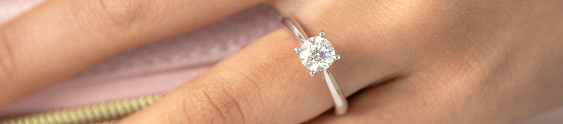 White Gold Engagement Rings - Shop White Gold Engagement Rings Online