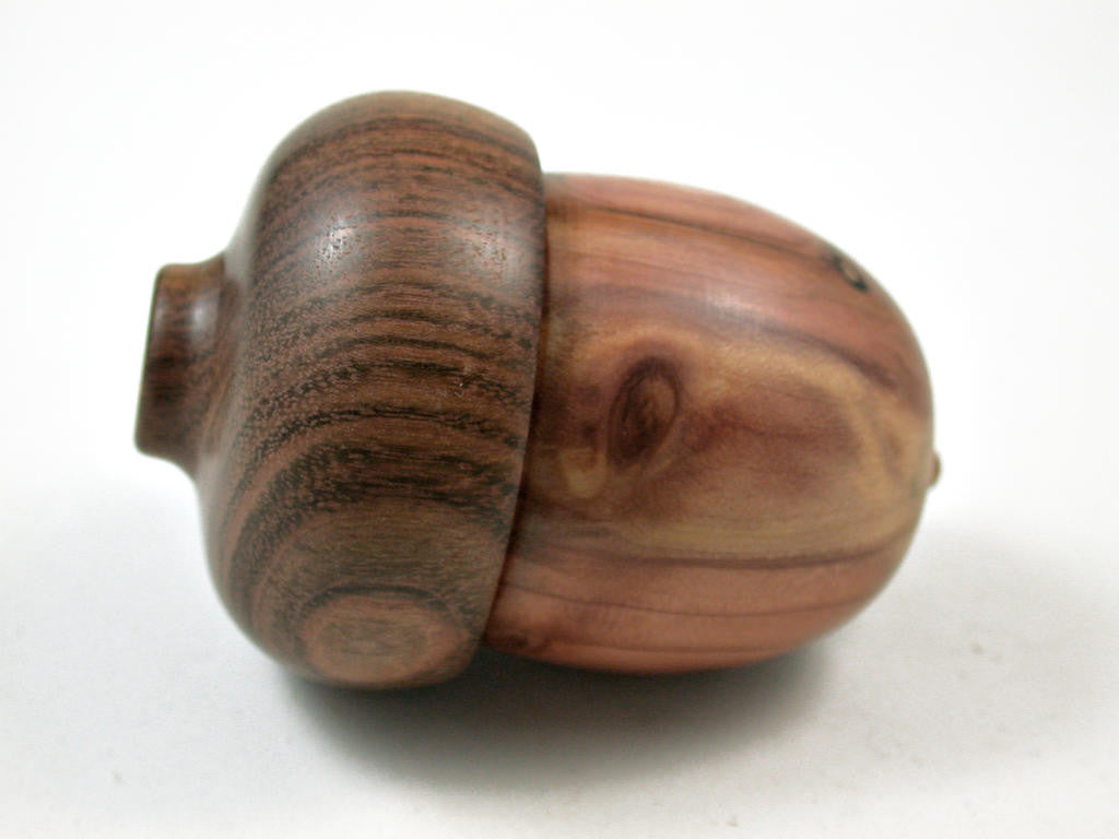 LV-3140 Aromatic Cedar & Chechen Acorn Pill Box, Jewelry, Engagement Ring Box-SCREW CAP