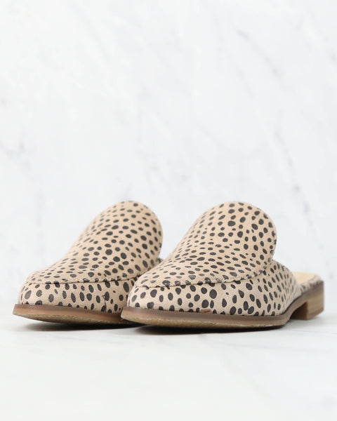 chinese laundry leopard mules