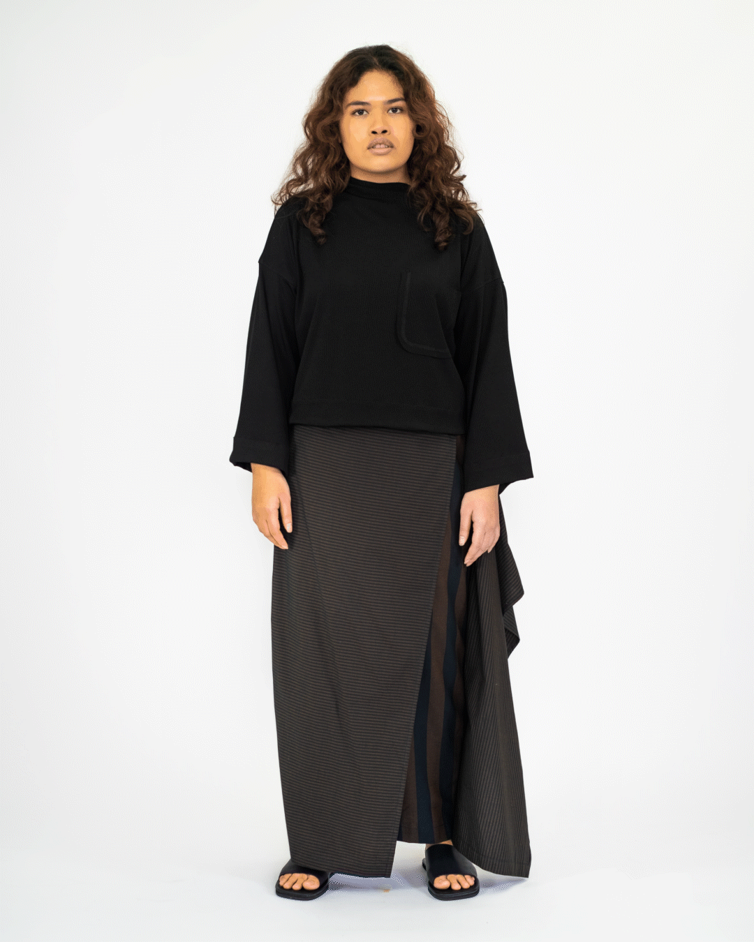 Women: Nyaman Cropped Top (Black)