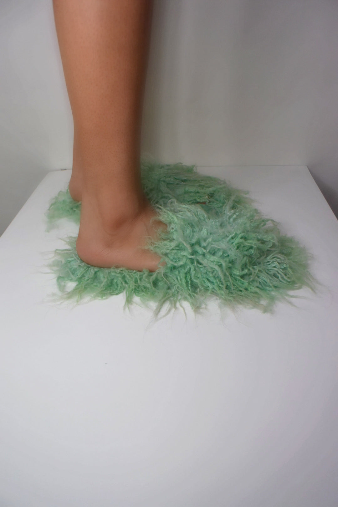 Fuzzy Slides - Mint