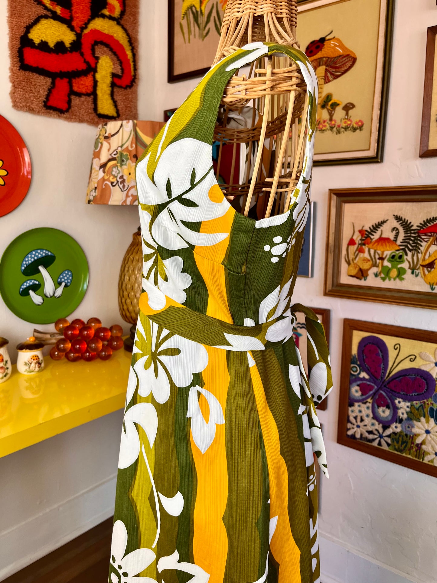 Vintage Casual Aire Green, Yellow, and White Groovy Floral Hawaiian Maxi Dress