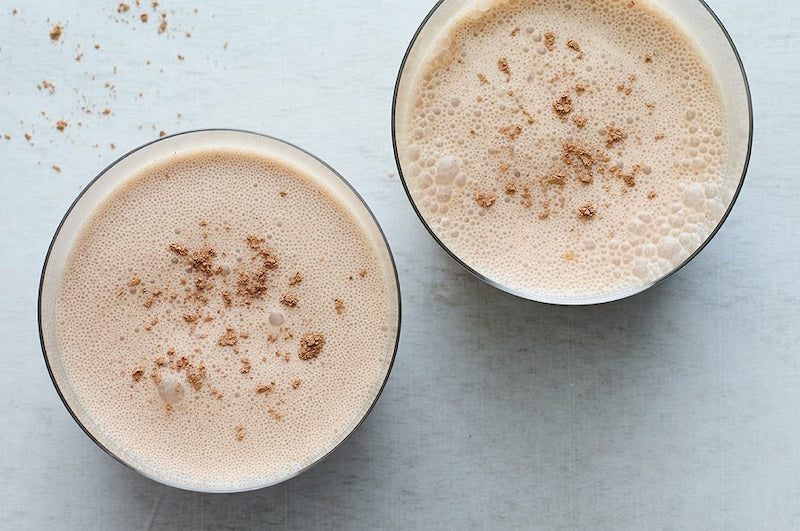 Vegan peanut butter cup smoothies