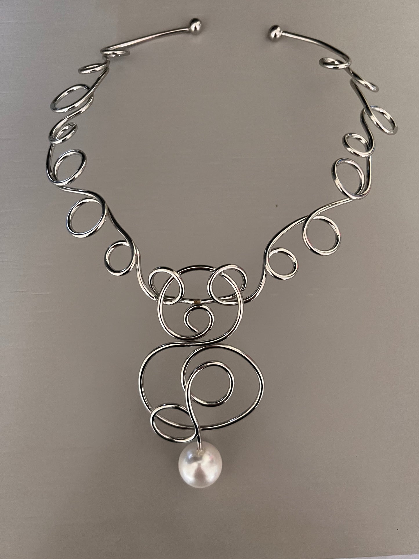 Twisted Metal & Pearl Necklace