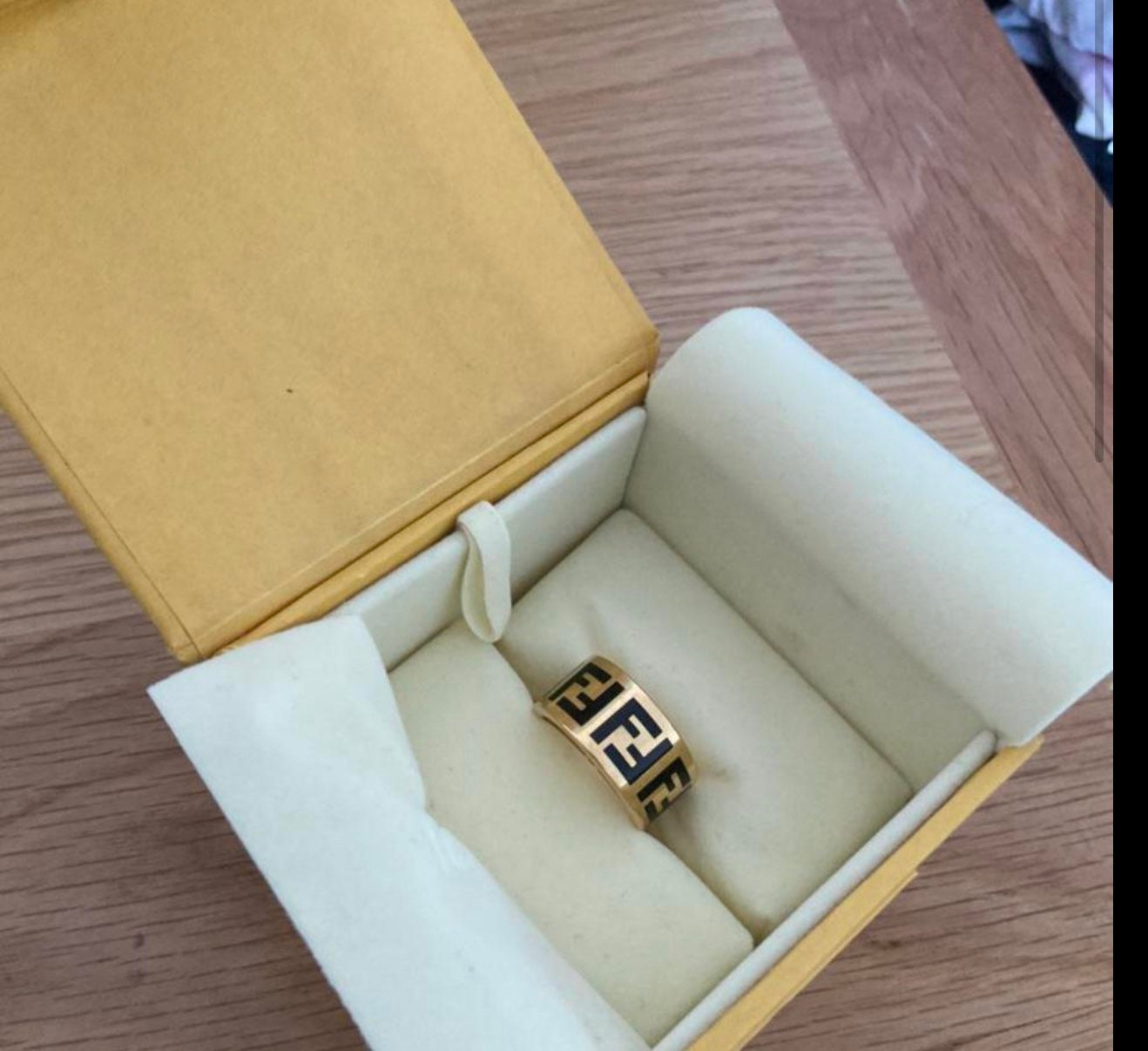 fendi band ring