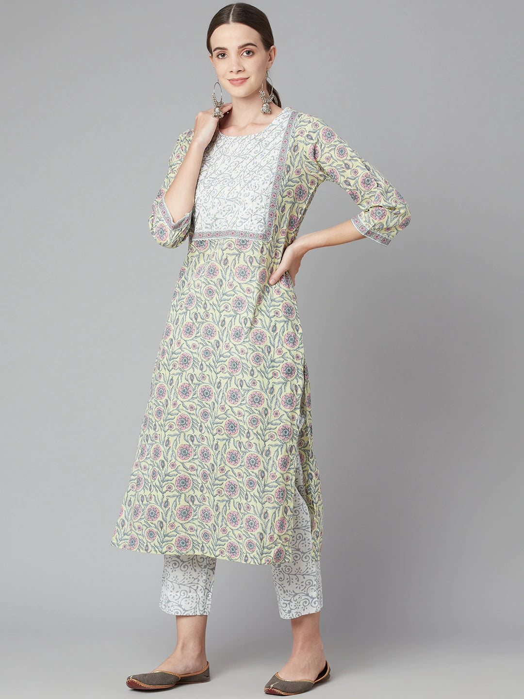 Yellow Floral Printed Regular Gotta Patti Pure Cotton Kurta with Trousers & With Dupatta