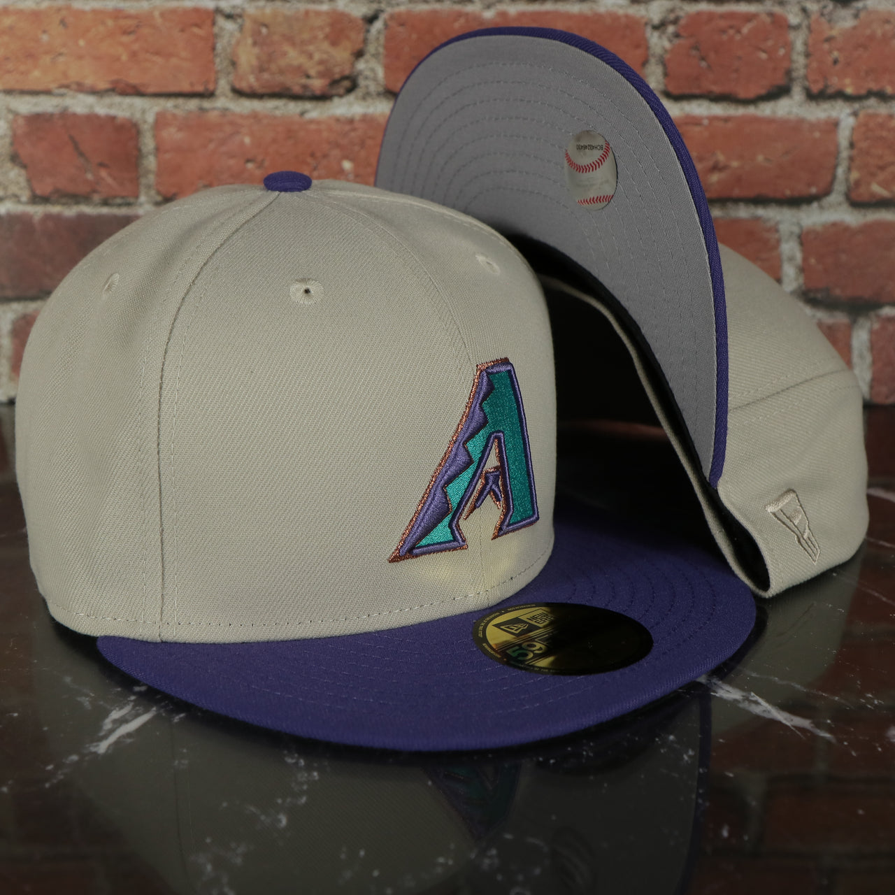 Arizona Diamondbacks Cooperstown World Class 2001 World Champions Two Tone Grey Bottom | Sand/Purple 59Fifty Fitted Cap