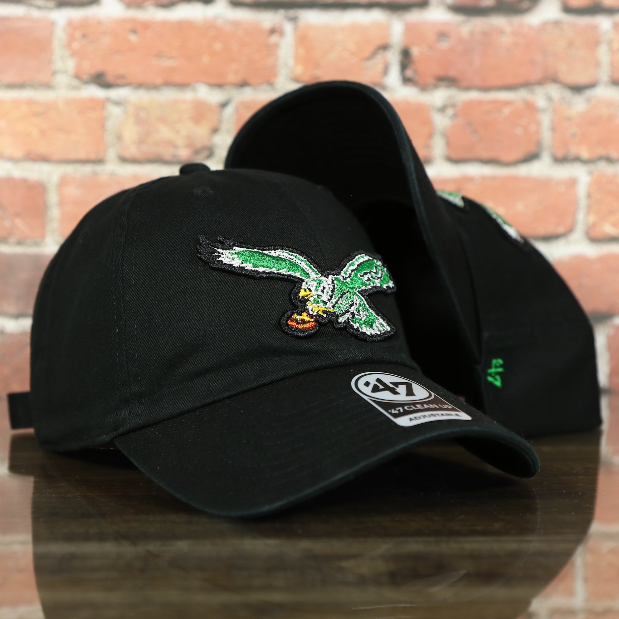 PHILADELPHIA EAGLES CLASSIC LOGO DAD HAT BLACK