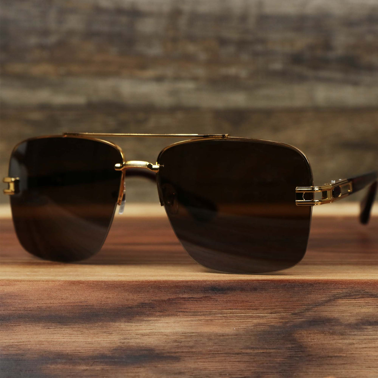 The Round Rectangle Frame Black Lens Sunglasses with Gold Frame