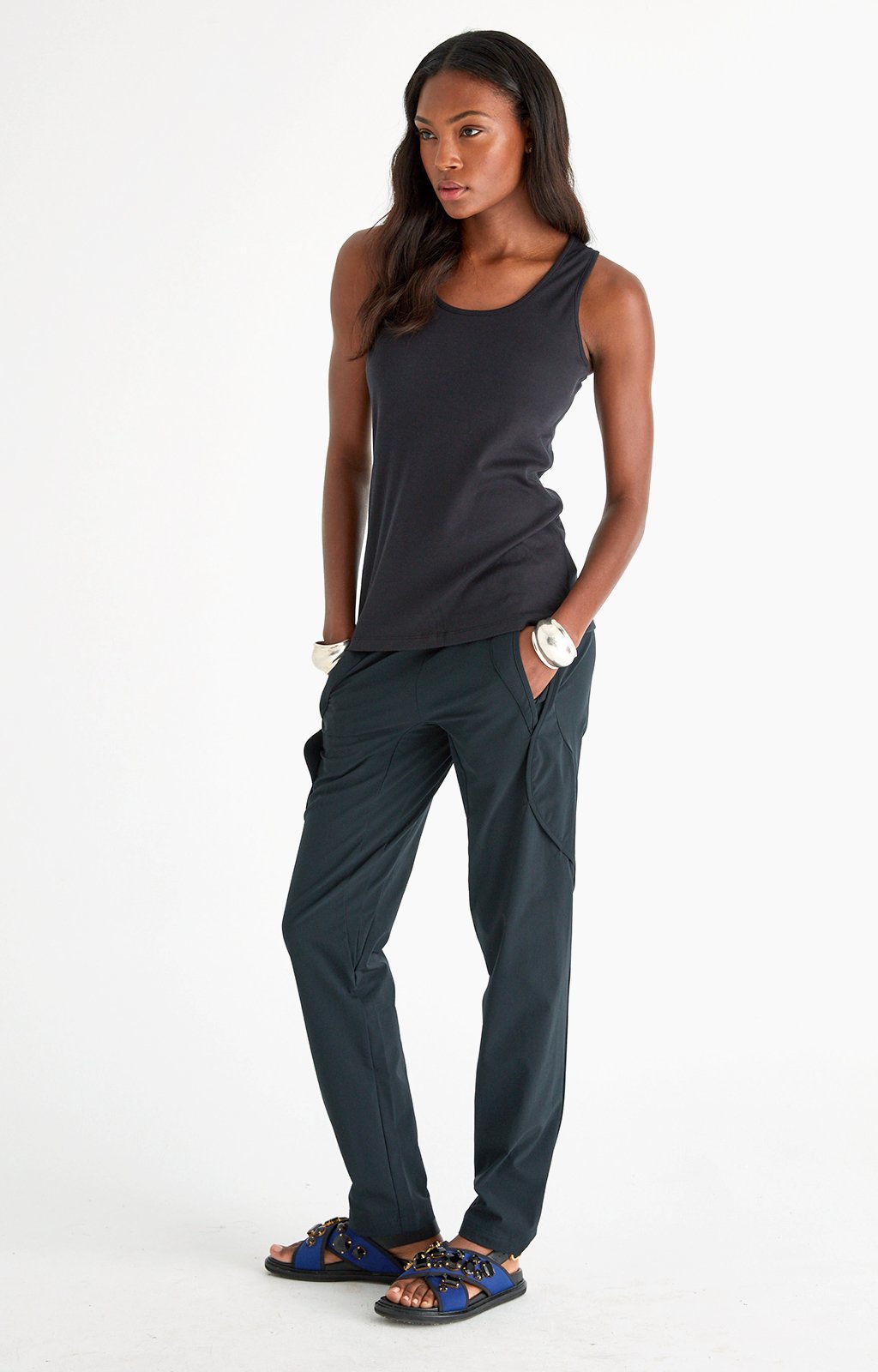 Spatial Purity - Luxurious Tank in Heather Black