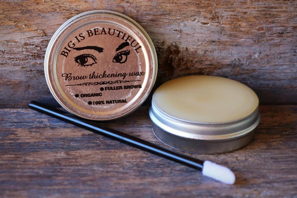Big is Beautiful-Eyebrow Thickening Regrowth Wax. Made With Organic 100% Natural Ingredients. Great to use as an eyebrow wax!