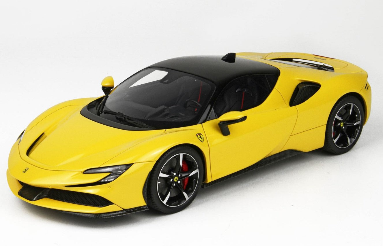 P18180BV BBR 1:18 Ferrari SF90 Stradale Giallo Modena with display