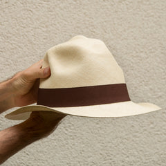Borges & Scott - How to roll your Panama hat