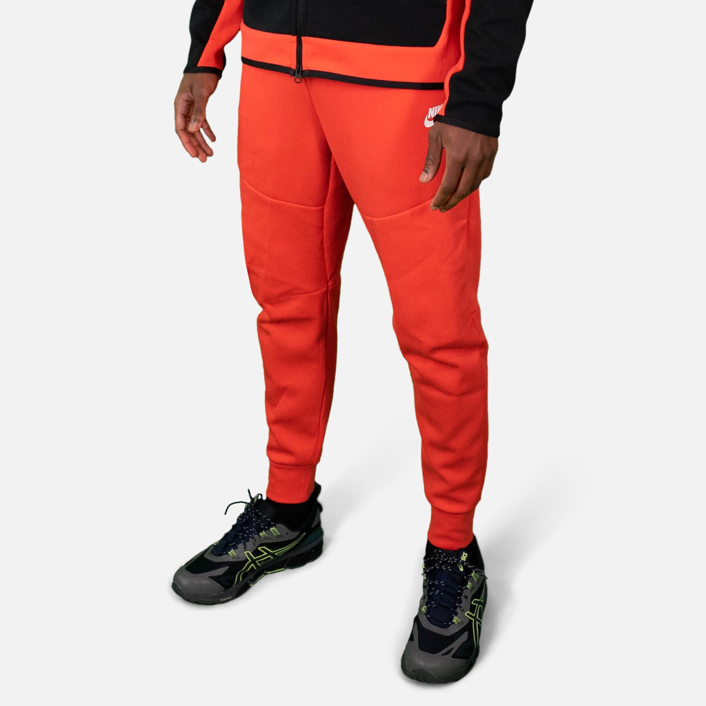 Nike Sportswear Tech Fleece Joggers - Red/Black Footkorner