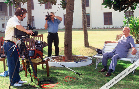 Robert Lewis Knecht filming Sir Arthur C. Clarke for Arthur C. Clarke- before 2001