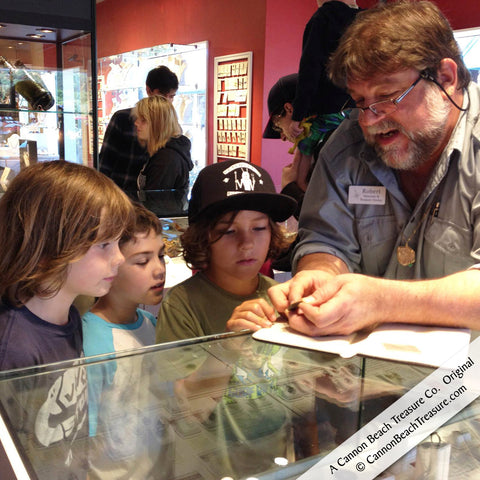 Robert Lewis Knecht Teaches about Shipwreck Coins