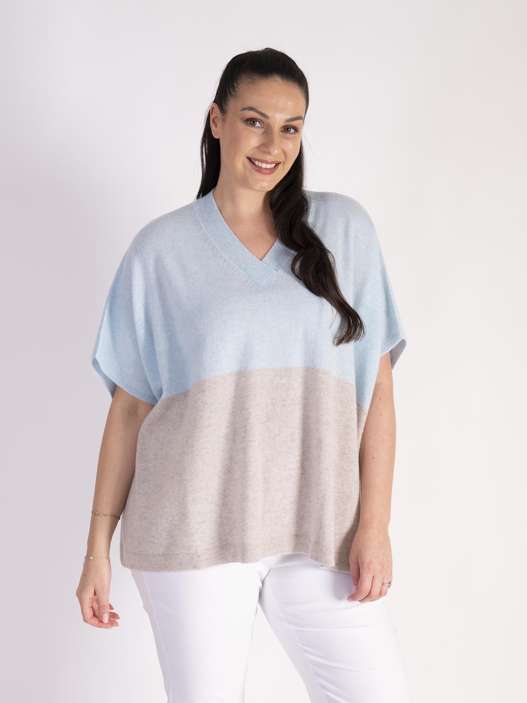 Moonstone/Agate Colour block  Cashmere VEE Popover