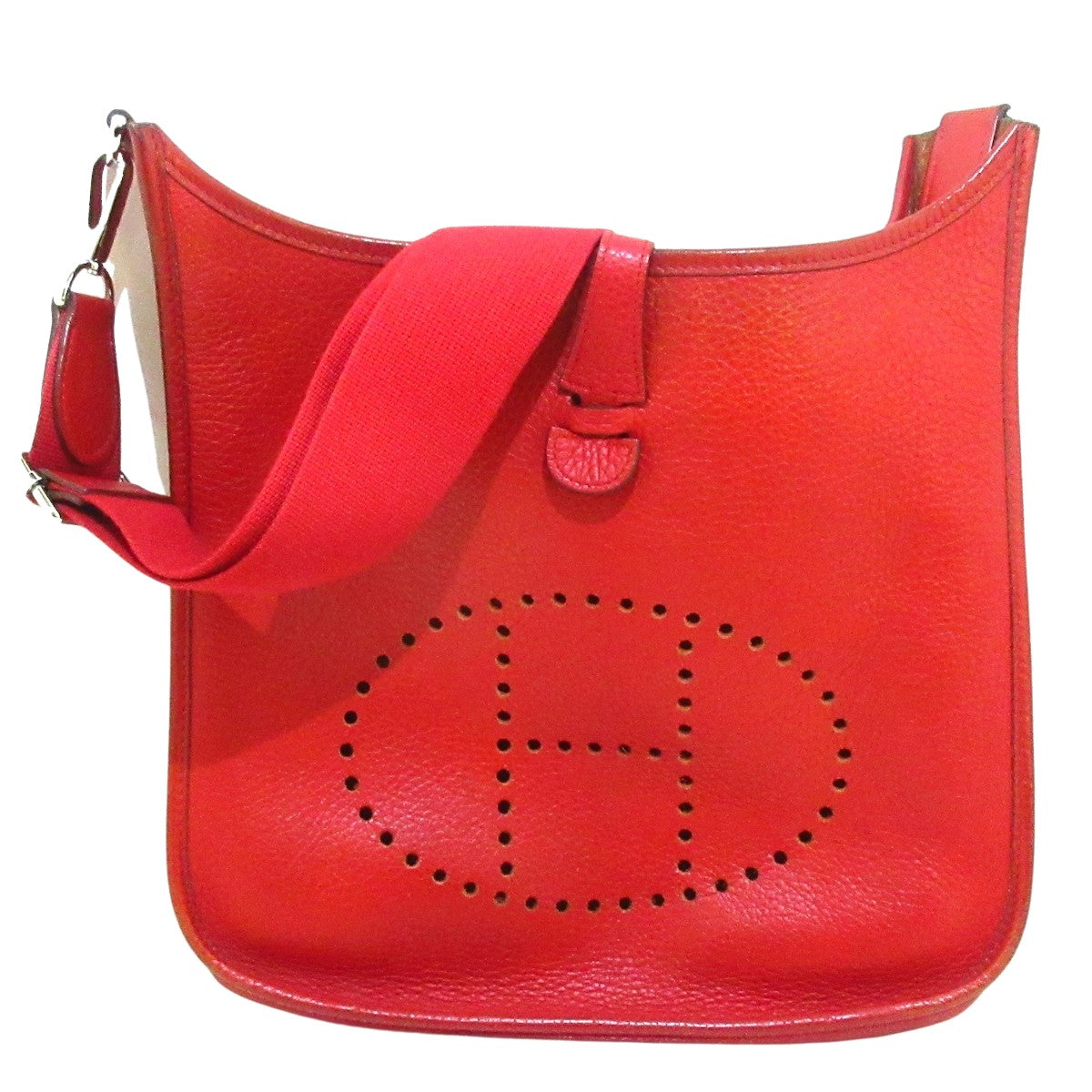 HERMÈS Evelyne III in red Clemence Leather Shoulder Bag – THE MODAOLOGY