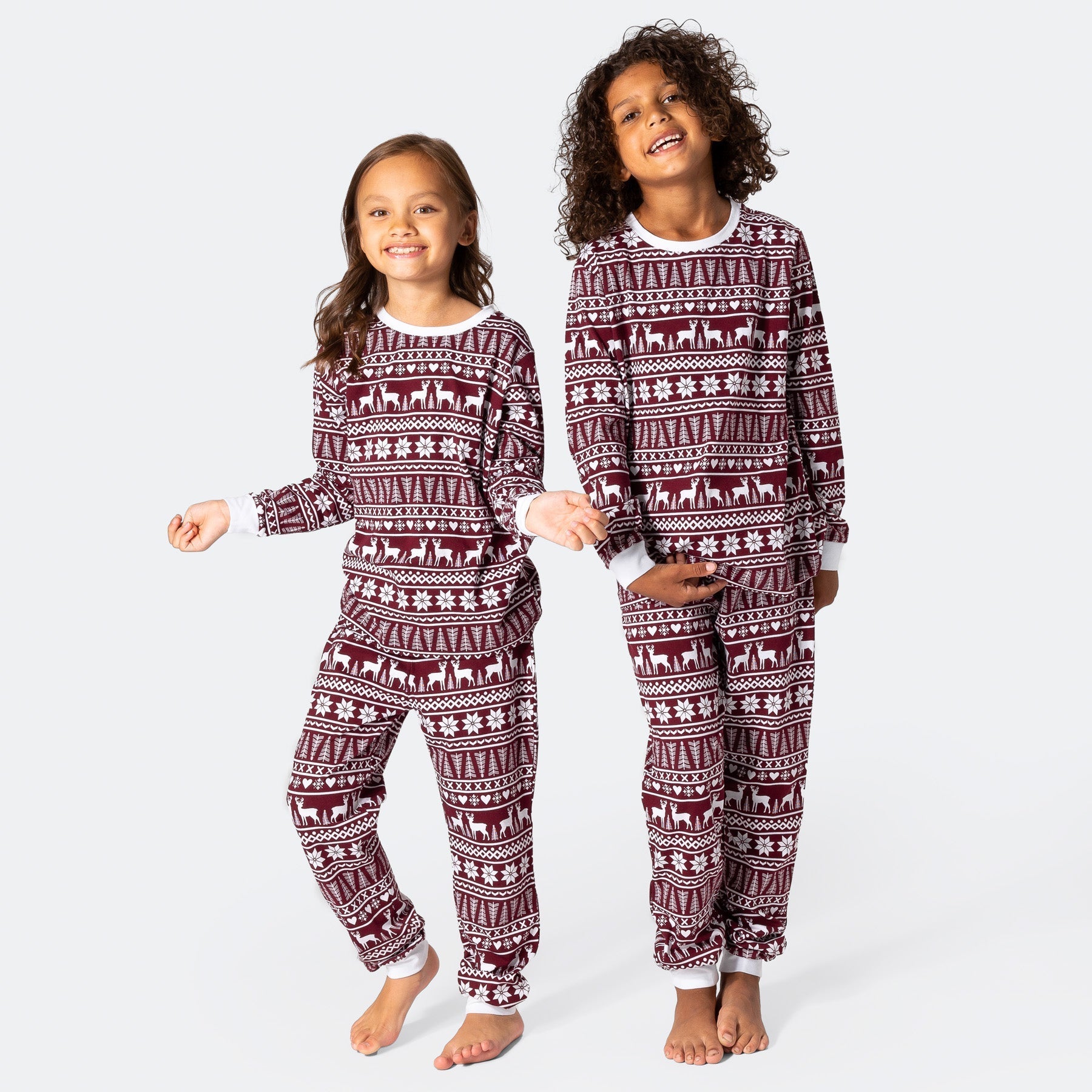 Afm dauw koppel Winter Patroon Bordeauxrood Pyjama Voor Kinderen - Europe's largest  selection | SillySanta