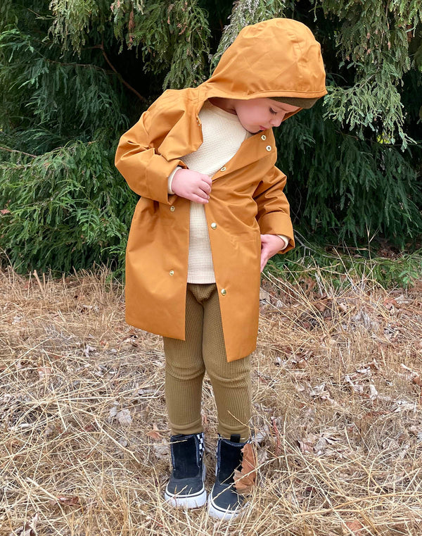 Fairechild Midi Raincoat in Arbitus