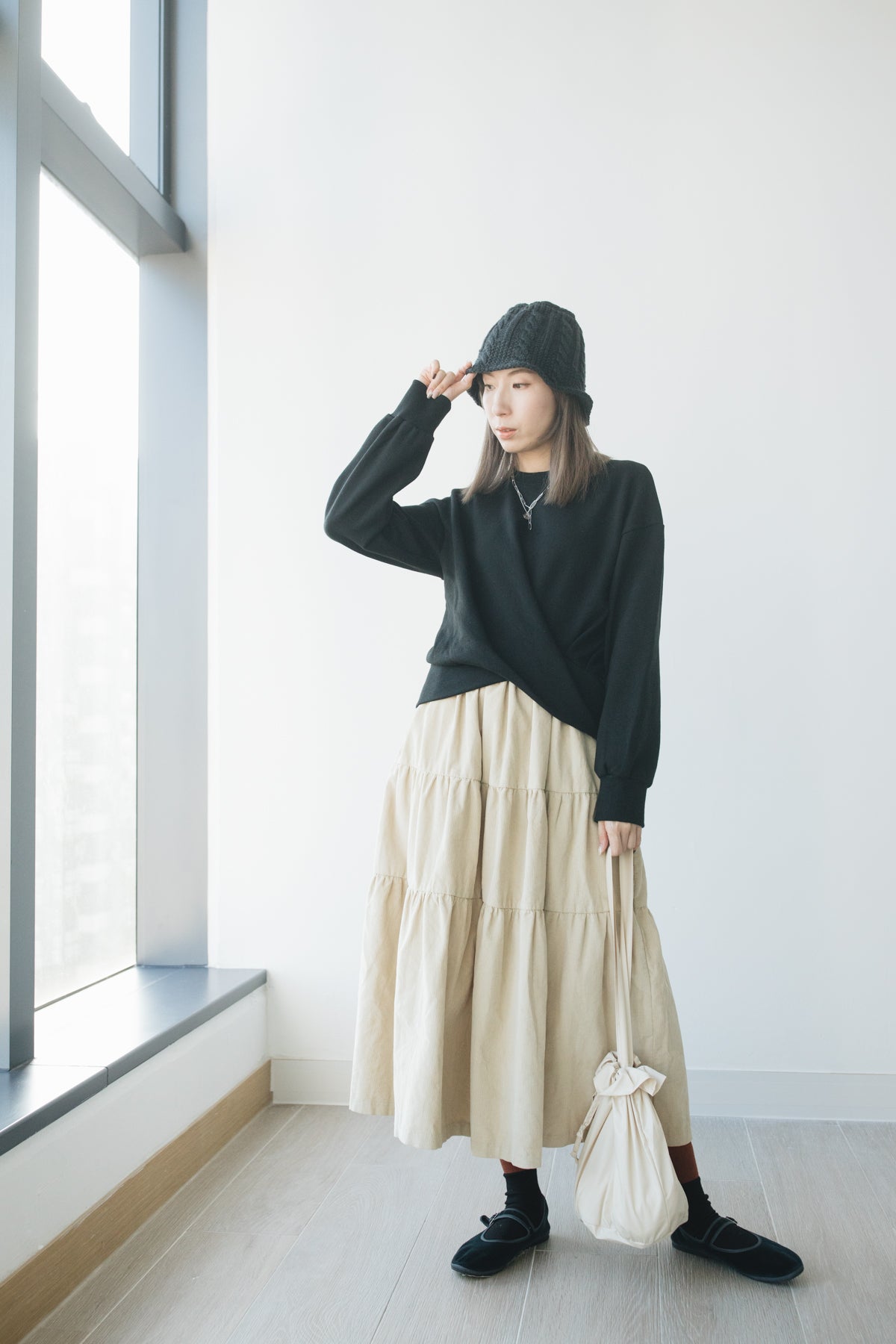 (SOLD OUT/可預購)衫腳交疊衛衣/黑