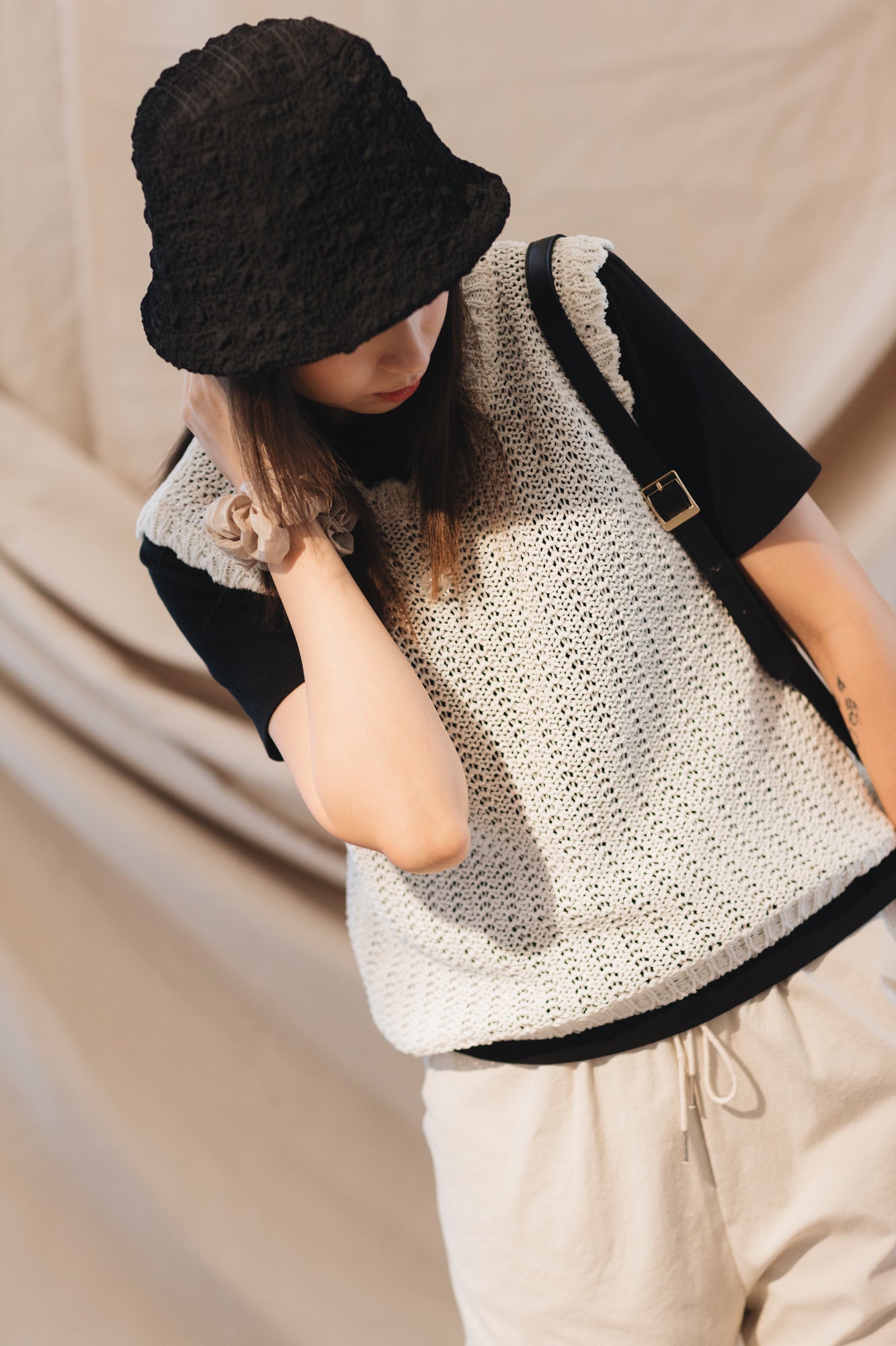 (SOLD OUT/可預購)波浪邊針織背心/米白