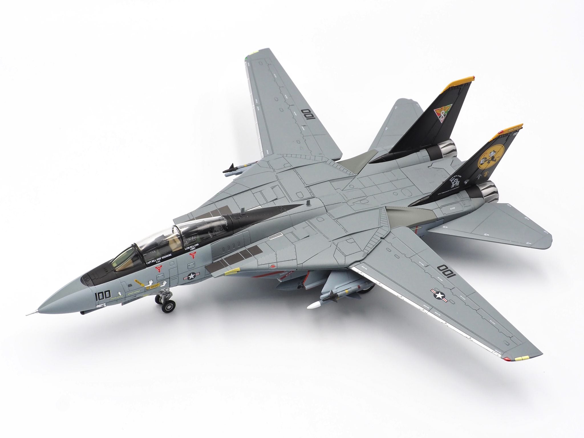 F-14D アメリカ海軍 第31戦闘飛行隊 「トムキャッターズ」 AJ100