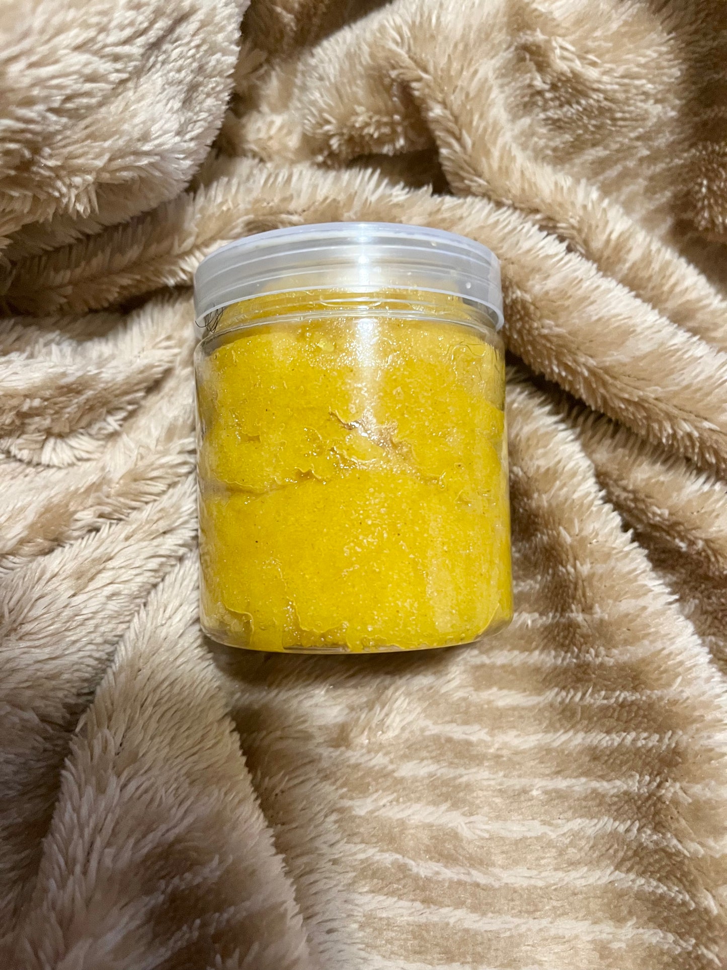 Body glow scrub