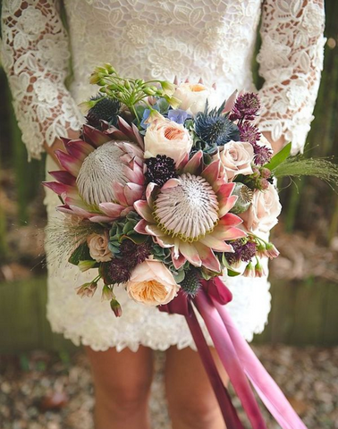 Deer Pearl Tree Hut Bouquet