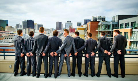 Hilarious Groomsmen Photo Ideas