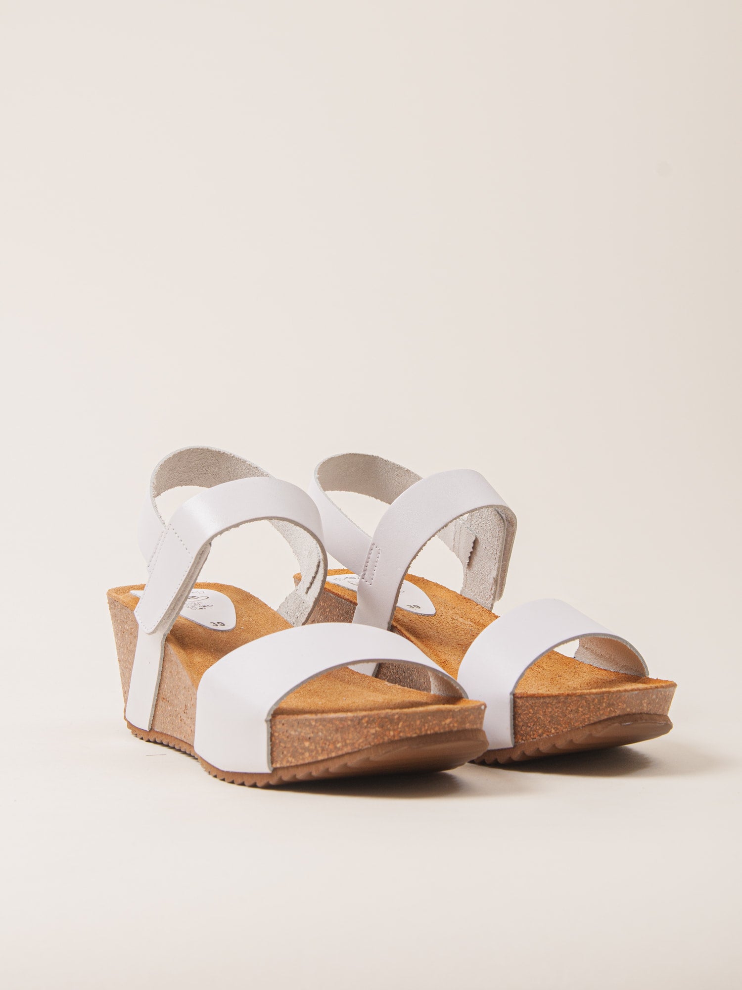 Platform sandal for TERRA White