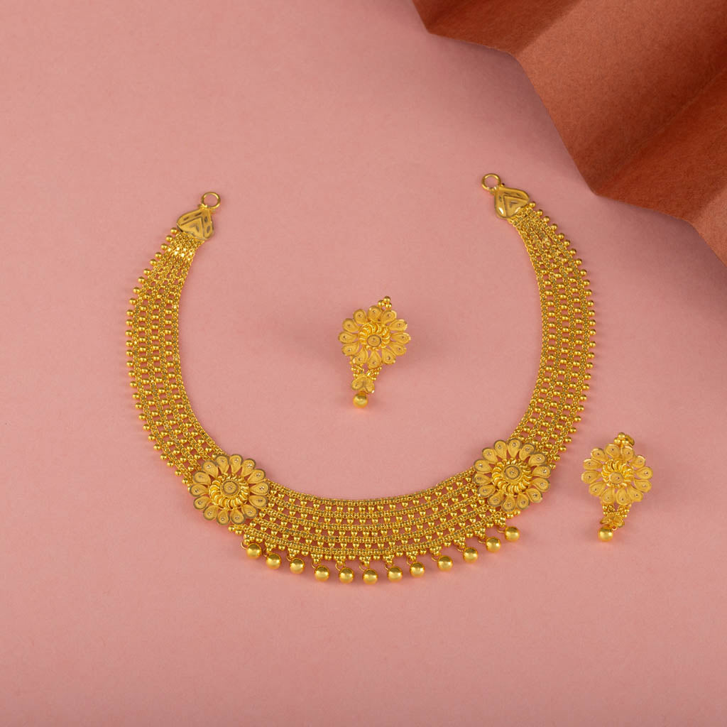 Discover the Beauty of Our 22k Plain Gold Necklace Set for Women ...