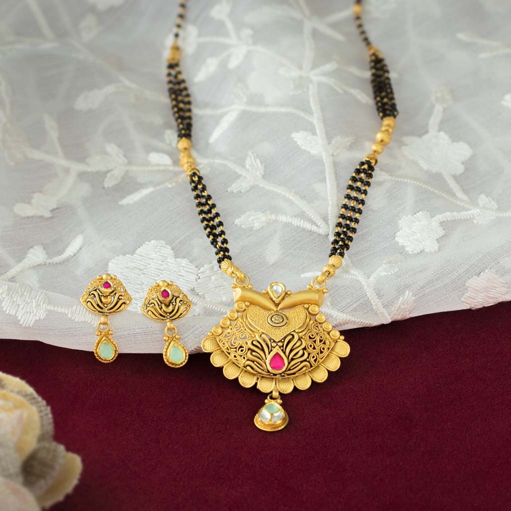 Shop the Best Antique Mangalsutras for Women Online – Jewelegance