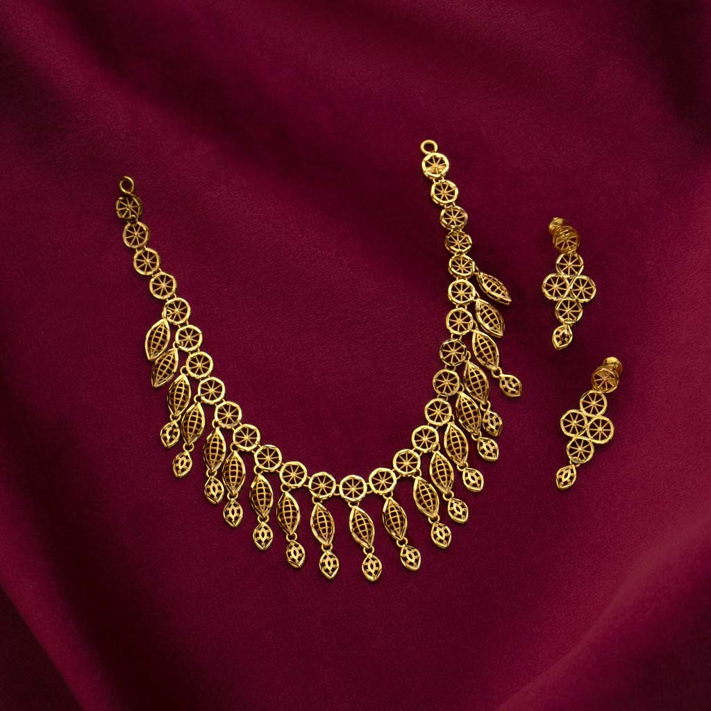 Classic Beauty: 22k Plain Gold Necklace Set for Women – Jewelegance