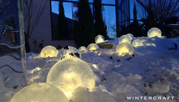 Plug-in LED Lights in Globe Ice Lanterns Wintercraft