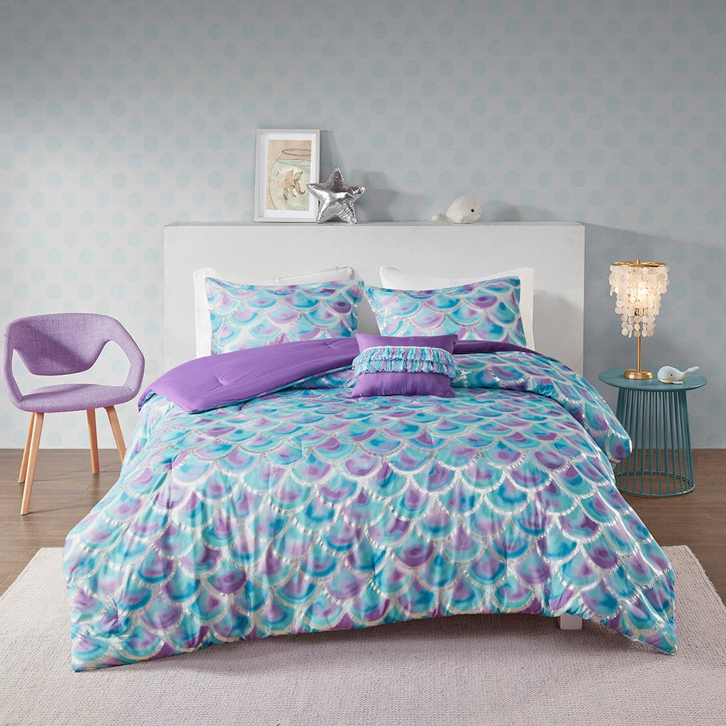 Pearl Metallic Printed Reversible Comforter Set