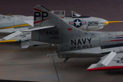 Kitty Hawk model KH80127 1/48 F9F-8/8P "Cougar"