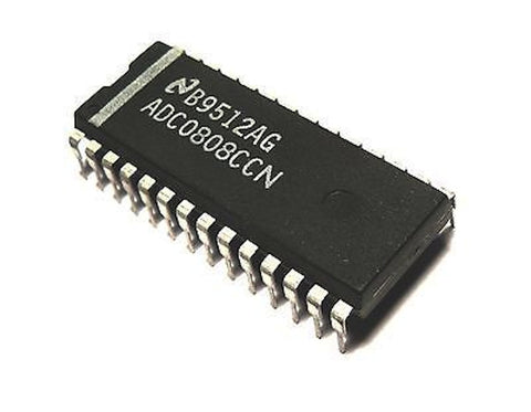 5PCS MC68HC811E2CFN2 8-channel 8-bit analog-to-digital converter A/D
