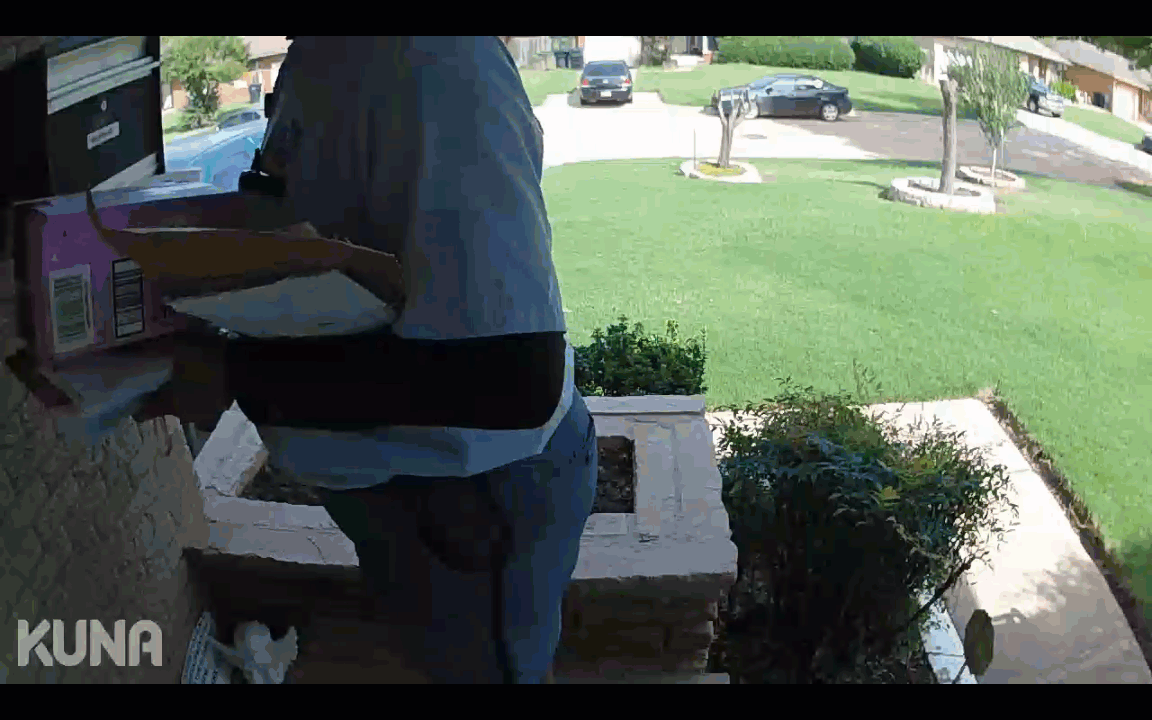 Kuna Captures Delivery Person Dropping Packages