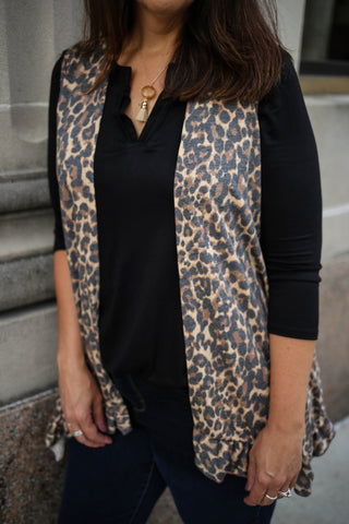 Leopard print sleeveless vest