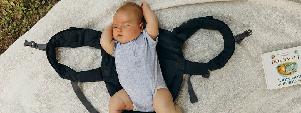 5 nasvetov za lahkotno poletno nošenje otroka v nosilki