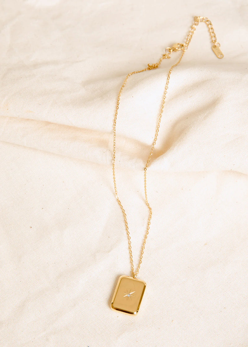 Avery Pendant Necklace