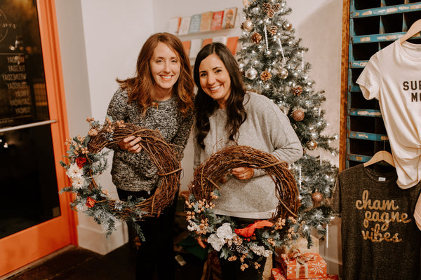 Wedding lanai Wreath Night