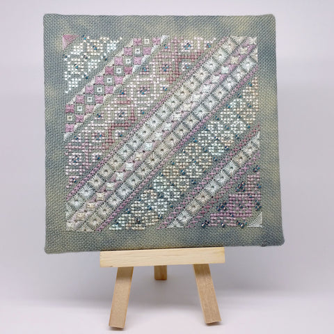 Mini Twist: Smyrnas & Eyelets Chart - Northern Expressions Needlework