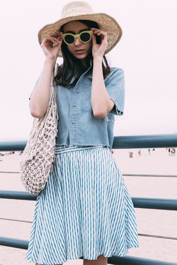 Model in Scha Summertime brim hat