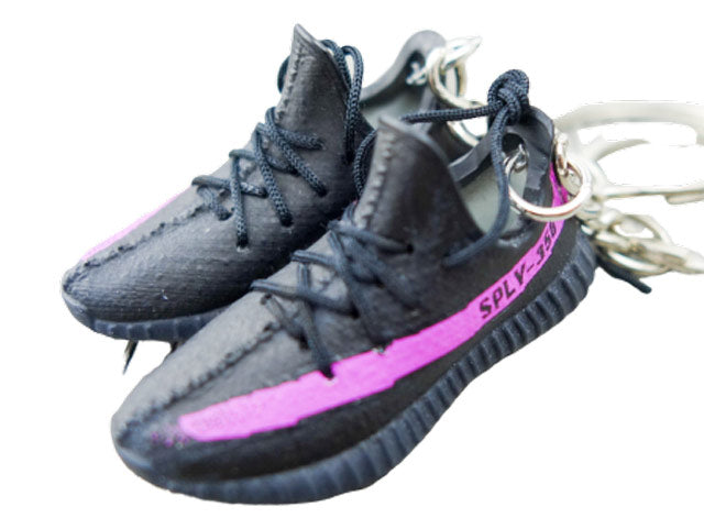 black and pink yeezy boost 350