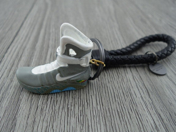 mini nike air mag